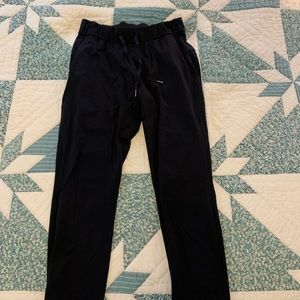 Lululemon On the Fly 7/8 black pants